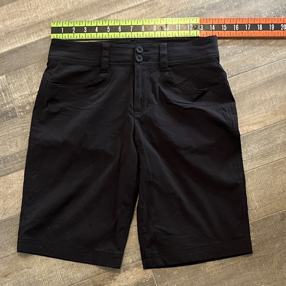 Eddie Bauer Black Mid-Length Performance Bermuda Shorts - Picture 5 of 9
